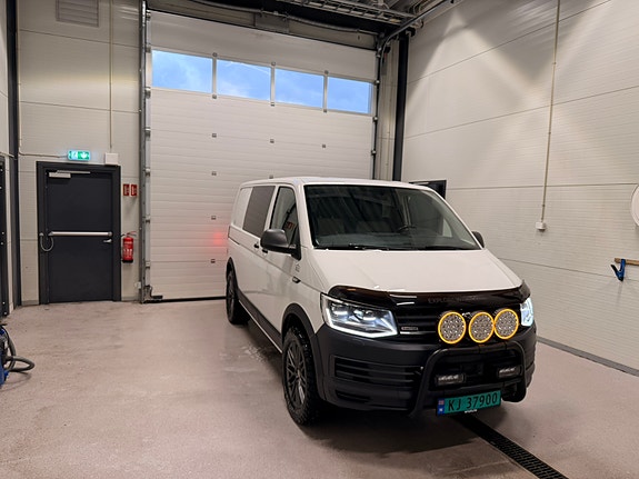 Volkswagen Transporter 2 of 30
