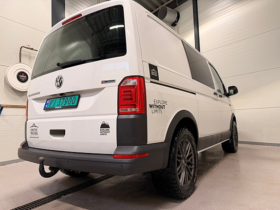 Volkswagen Transporter 17 of 30