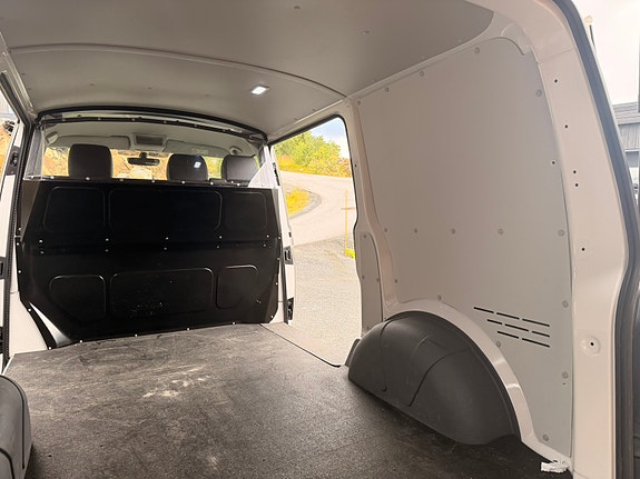 Volkswagen Transporter 25 of 30