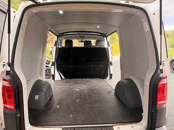 Volkswagen Transporter 23 of 30