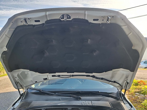 Volvo V70 6 of 24