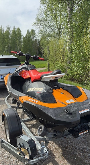 SeaDoo Spark Trixx 3up med henger 6 of 7
