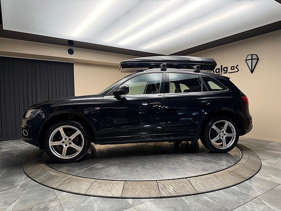 Audi Q5 2 of 30