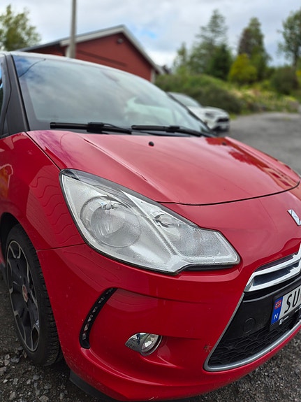 Citroen DS3 2 of 10
