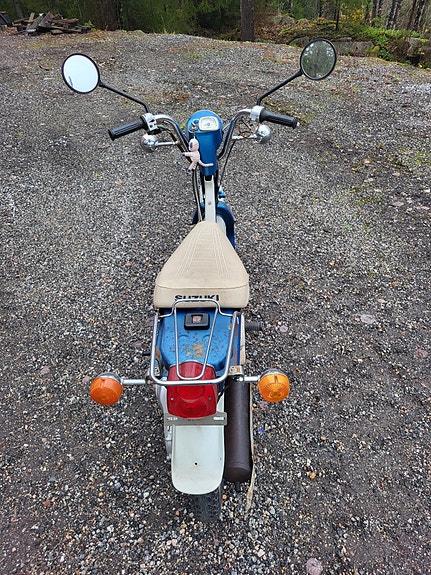 Suzuki FZ 50 4 of 5