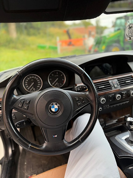 BMW 525xd 5 of 7