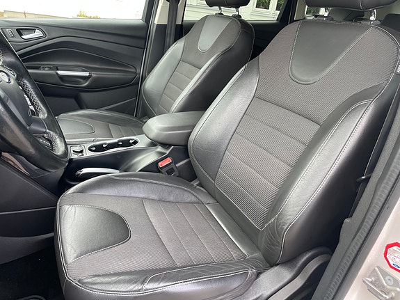 Ford Kuga 10 of 21