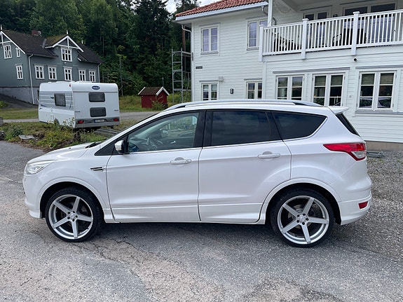 Ford Kuga 6 of 21