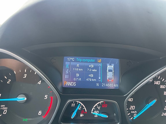 Ford Kuga 16 of 21
