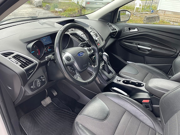 Ford Kuga 9 of 21