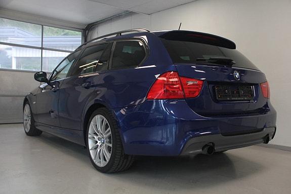 BMW 335i 11 of 30