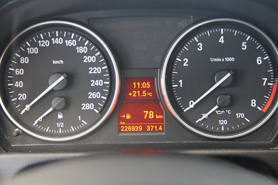 BMW 335i 30 of 30