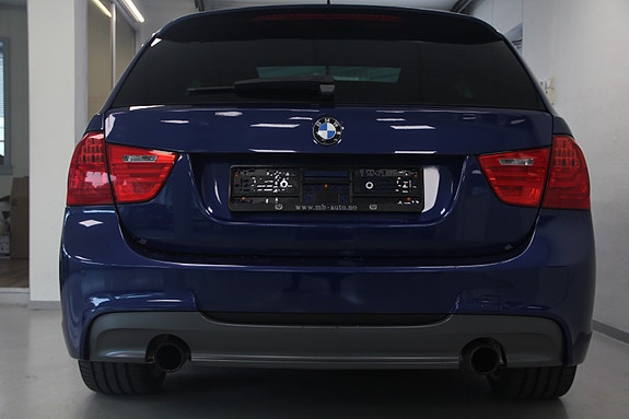 BMW 335i 13 of 30