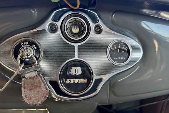 Ford 12 of 30