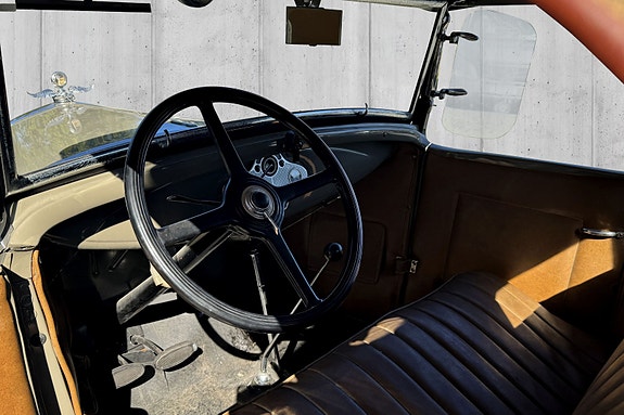 Ford 10 of 30