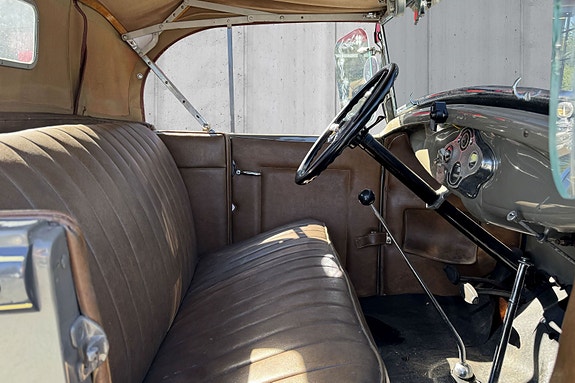 Ford 14 of 30