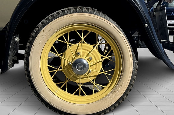 Ford 19 of 30