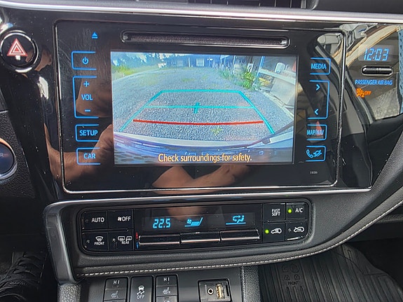 Toyota Auris 23 of 24