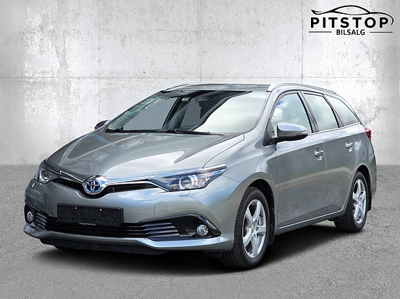 Toyota Auris 3 of 24