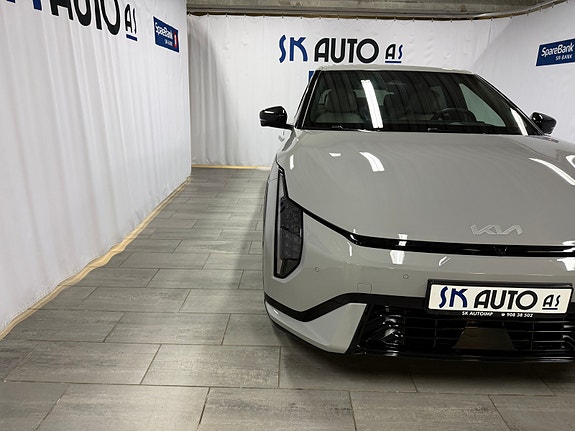 Kia EV4 7 of 30