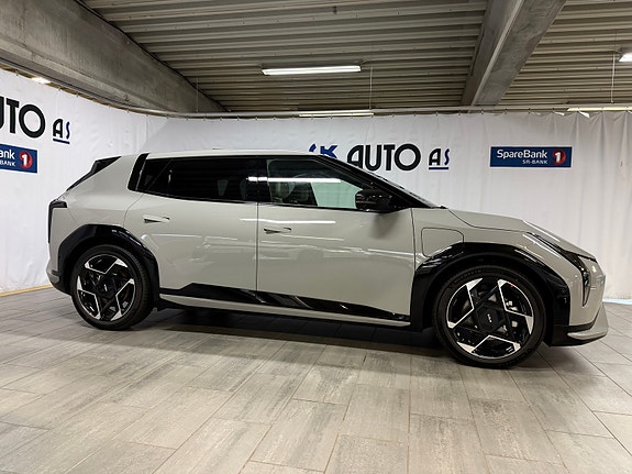 Kia EV4 5 of 30