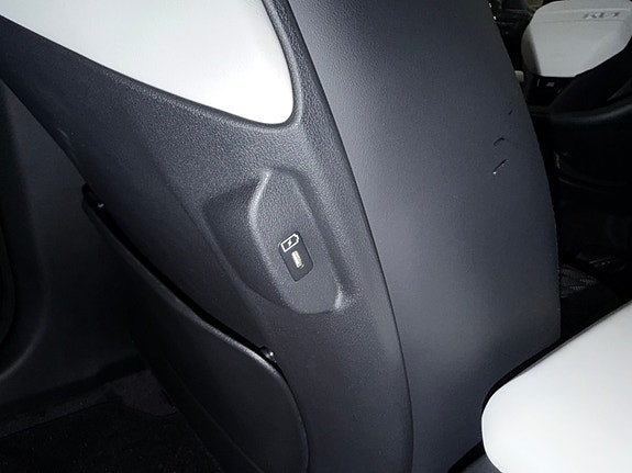 Kia EV4 21 of 30