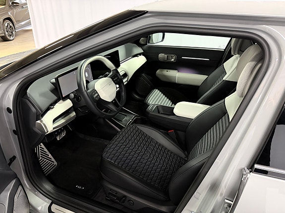 Kia EV4 10 of 30