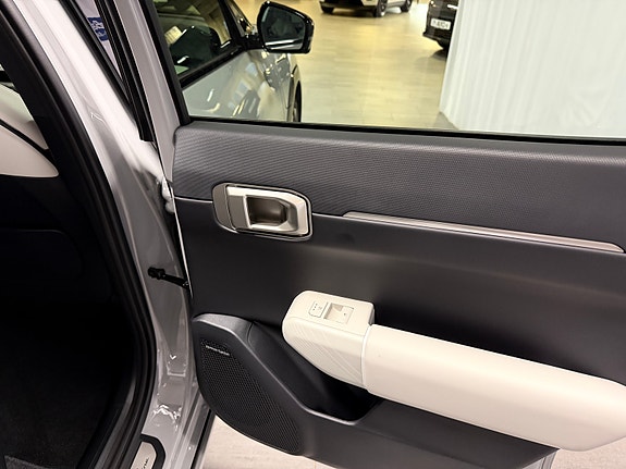 Kia EV4 19 of 30