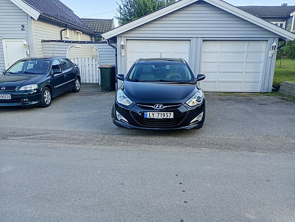 Hyundai i40 2 of 20