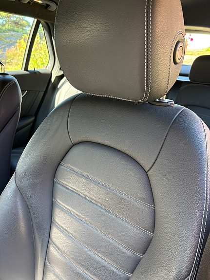 Mercedes-Benz GLC350 e 12 of 30
