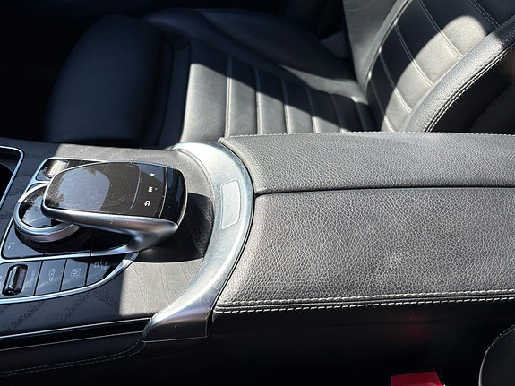 Mercedes-Benz GLC350 e 15 of 30