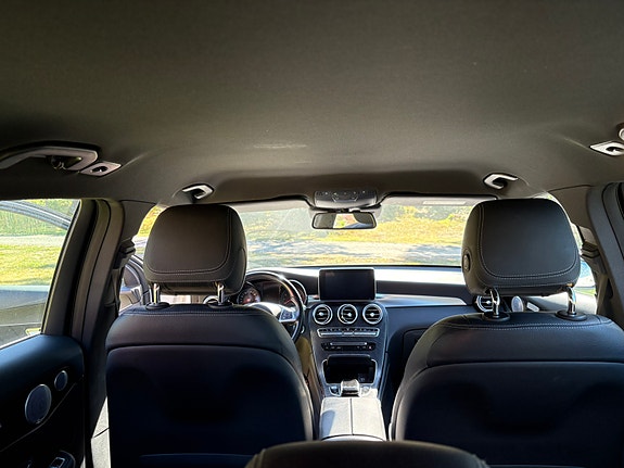 Mercedes-Benz GLC350 e 24 of 30