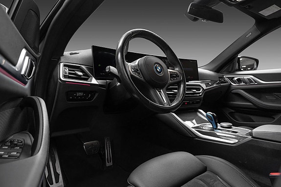 BMW i4 18 of 29