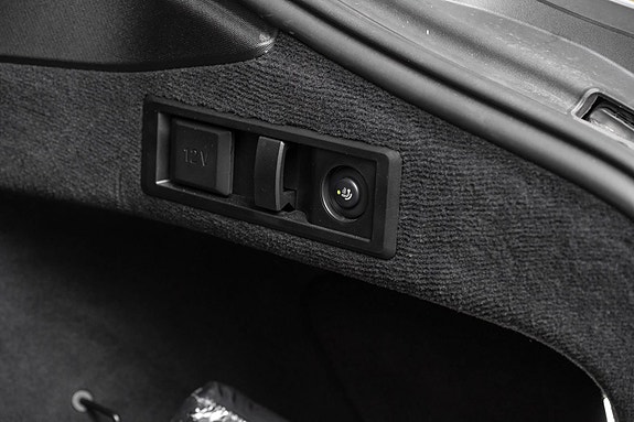 BMW i4 26 of 29