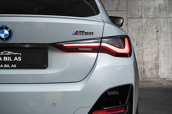 BMW i4 5 of 29