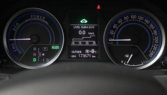 Toyota Auris 14 of 22