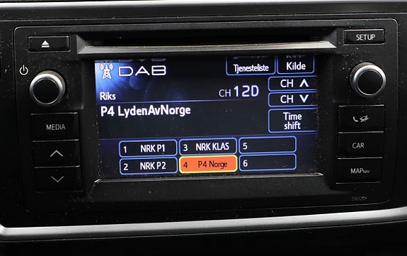 Toyota Auris 16 of 22