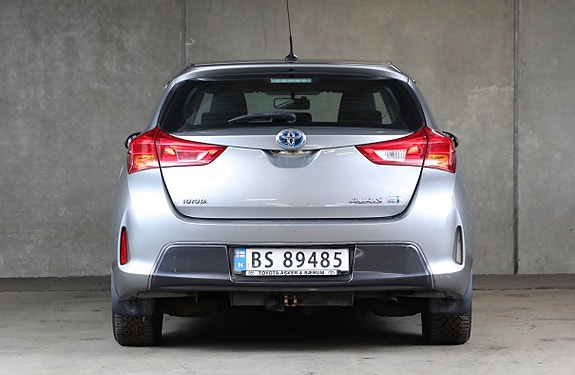 Toyota Auris 4 of 22