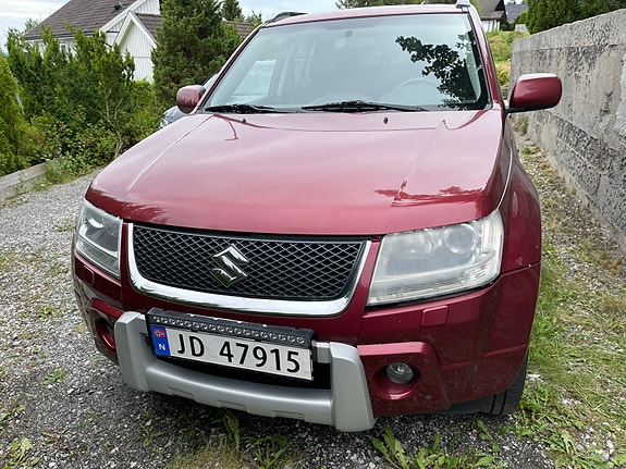 Suzuki Grand Vitara 6 of 9