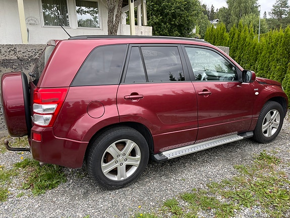 Suzuki Grand Vitara 8 of 9