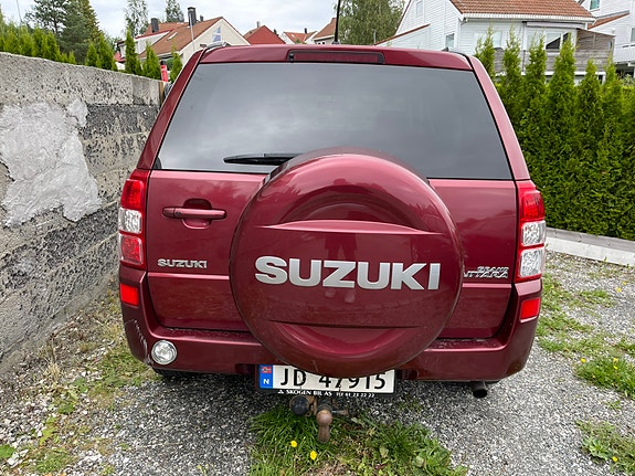 Suzuki Grand Vitara 7 of 9
