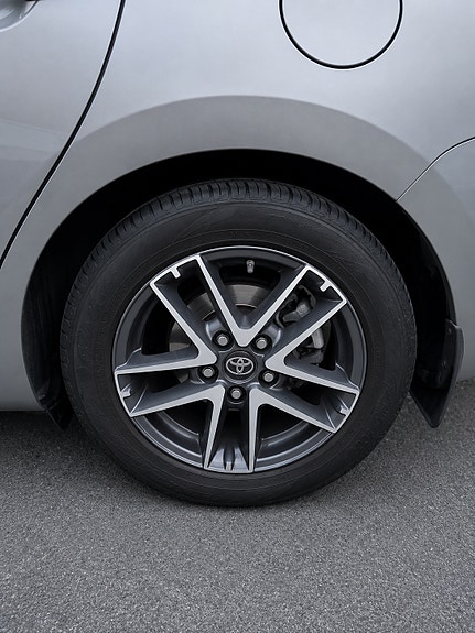 Toyota Auris 12 of 20