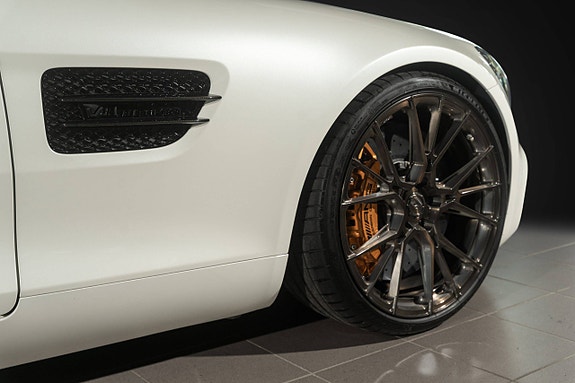 Mercedes-Benz AMG GT S 27 of 30
