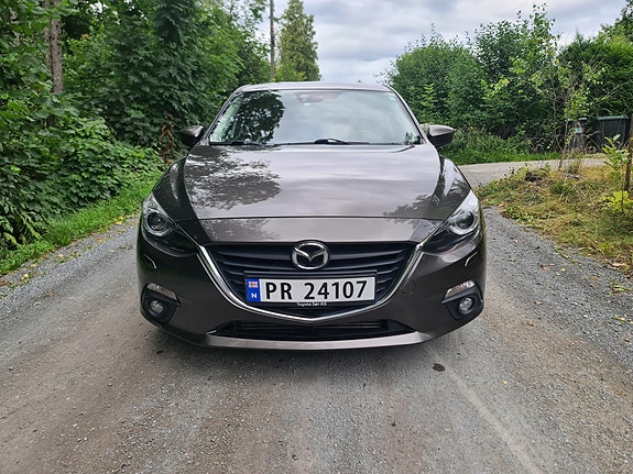 Mazda 3 2 of 22