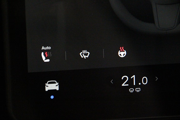 Tesla Model Y 25 of 30