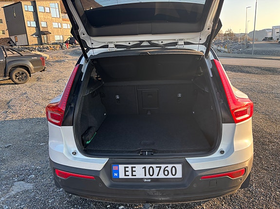 Volvo XC40 16 of 20