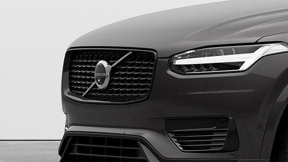 Volvo XC90 10 of 27