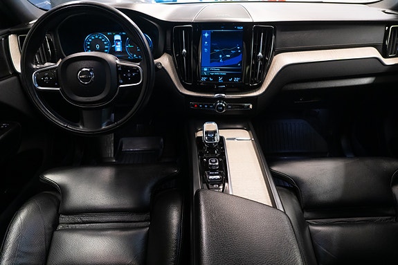 Volvo XC60 26 of 30