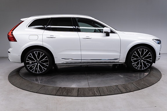 Volvo XC60 5 of 30