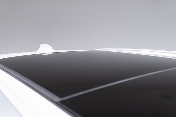 Volvo XC60 14 of 30